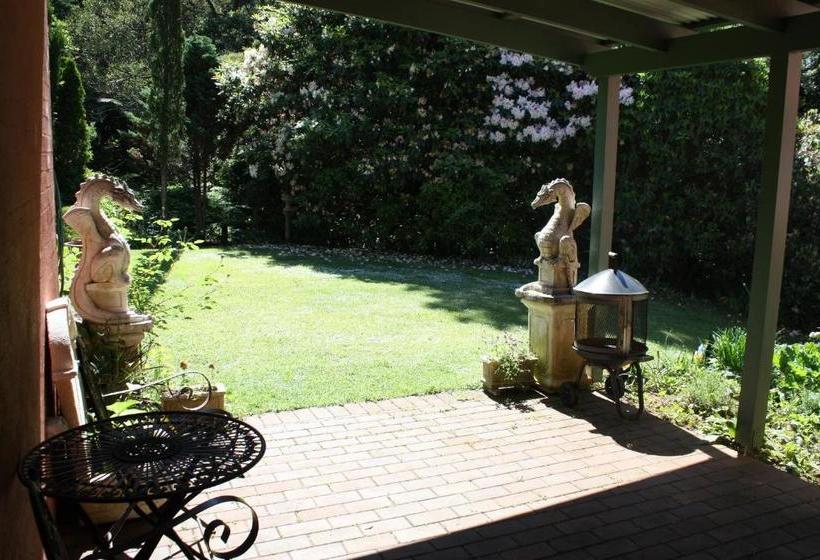 Bed and Breakfast Mandalay House