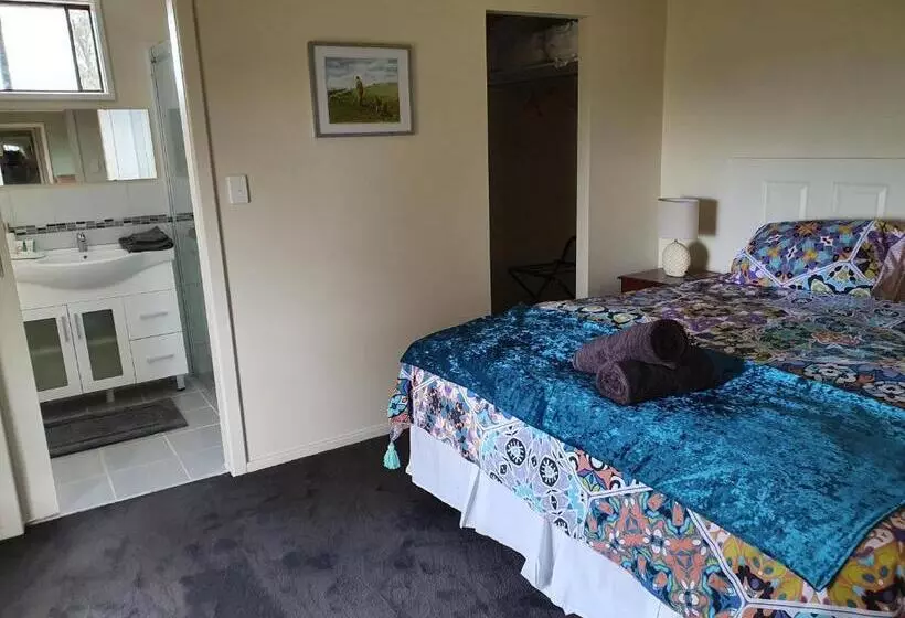 Aamiaismajoitus (B&B) Pecan Hill Bnb