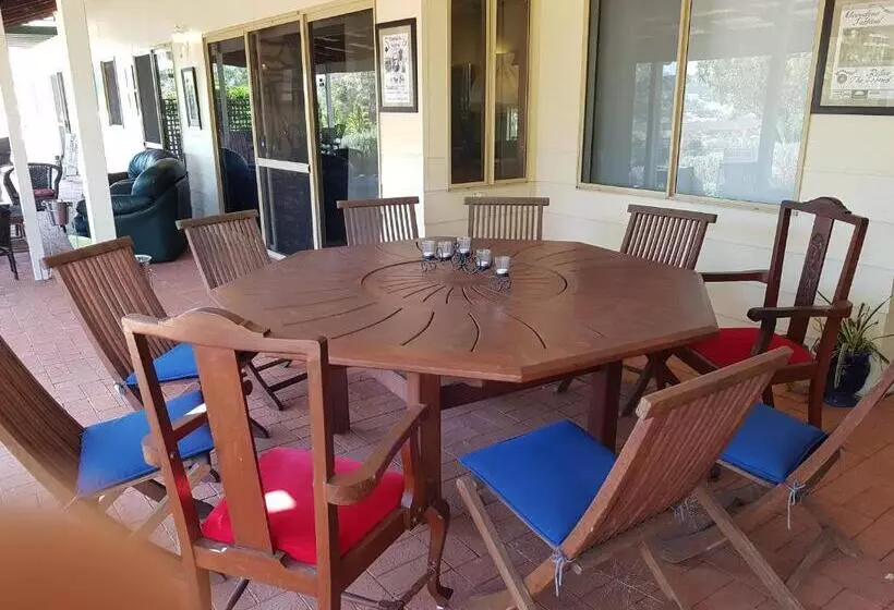 Aamiaismajoitus (B&B) Pecan Hill Bnb