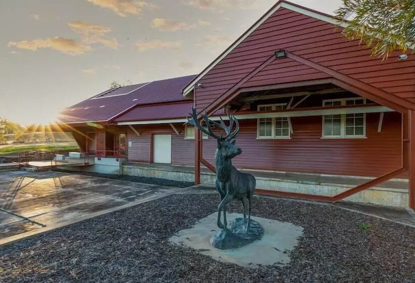Esk Caravan Park & Rail Trail Motel