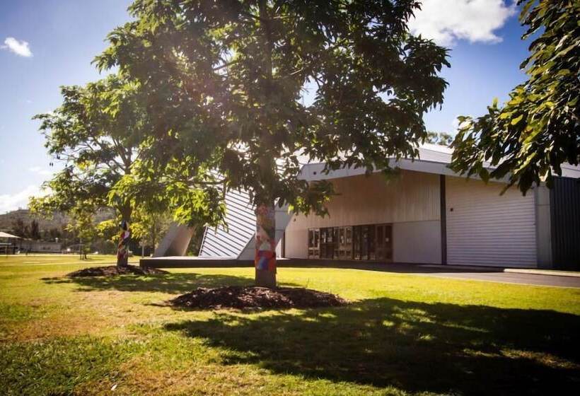 Esk Caravan Park & Rail Trail Motel