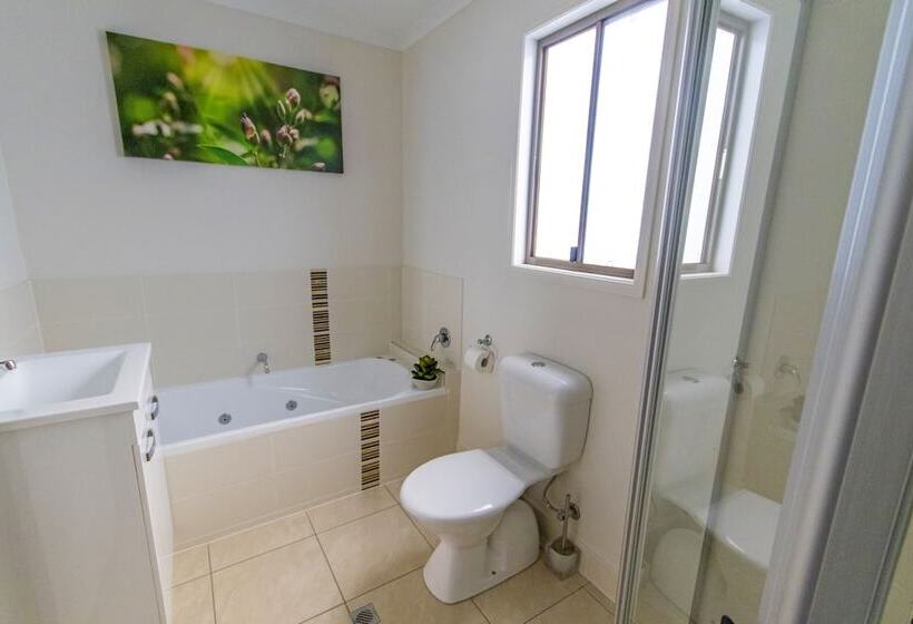 Esk Caravan Park & Rail Trail Motel