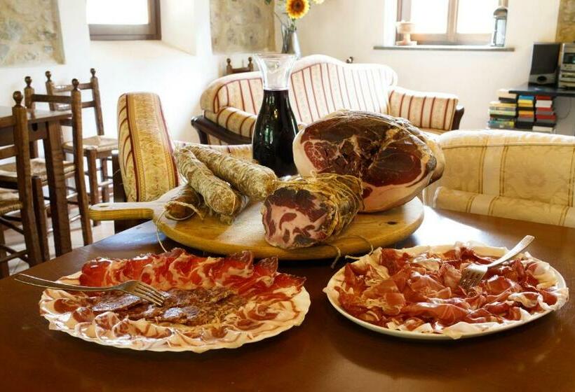 فندق Agriturismo Carovane