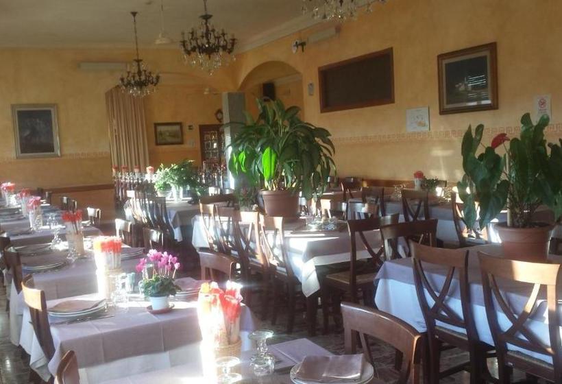 בית מלון כפרי Albergo Al Sole Ad Aquila Di Arroscia Im A Trenta Chilometri Dal Mare