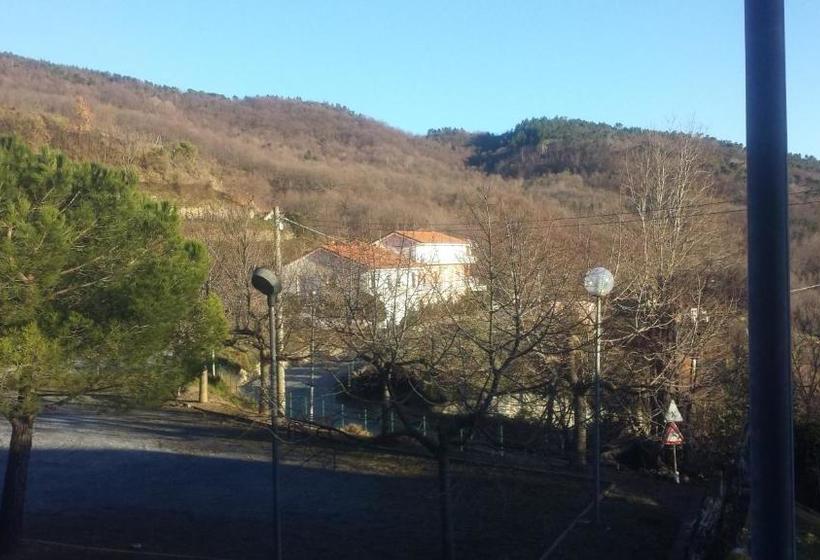 בית מלון כפרי Albergo Al Sole Ad Aquila Di Arroscia Im A Trenta Chilometri Dal Mare