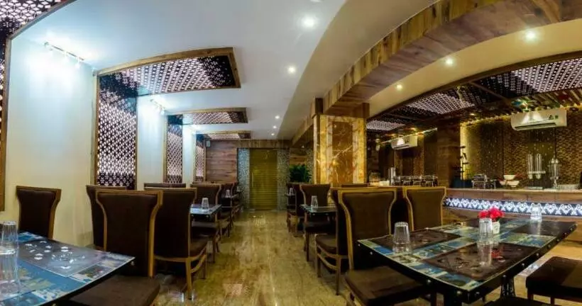 Hotelli Grace Majestic