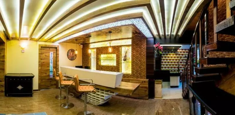 Hotelli Grace Majestic