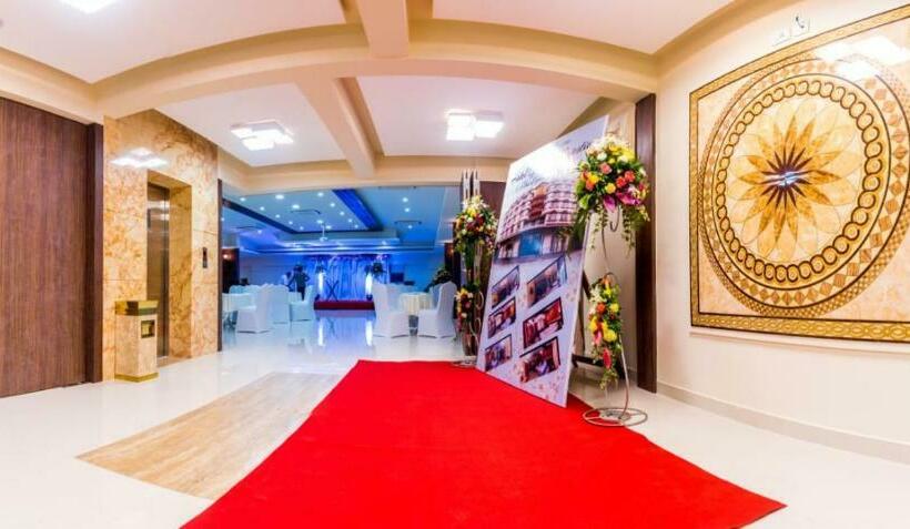 호텔 Grace Majestic