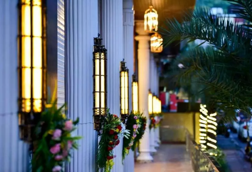 Hotelli Grace Majestic