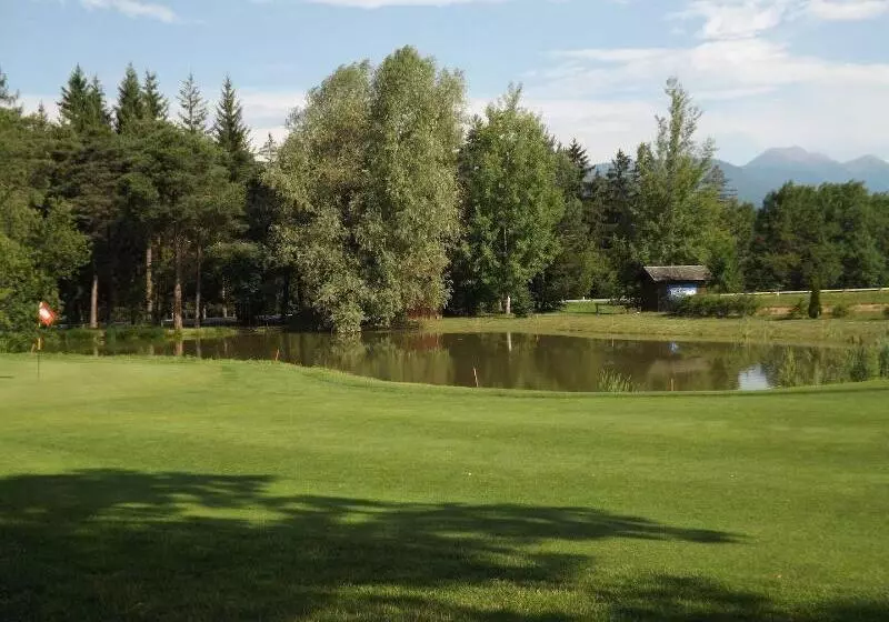 Hotelli Roen Ruffrè Mendola