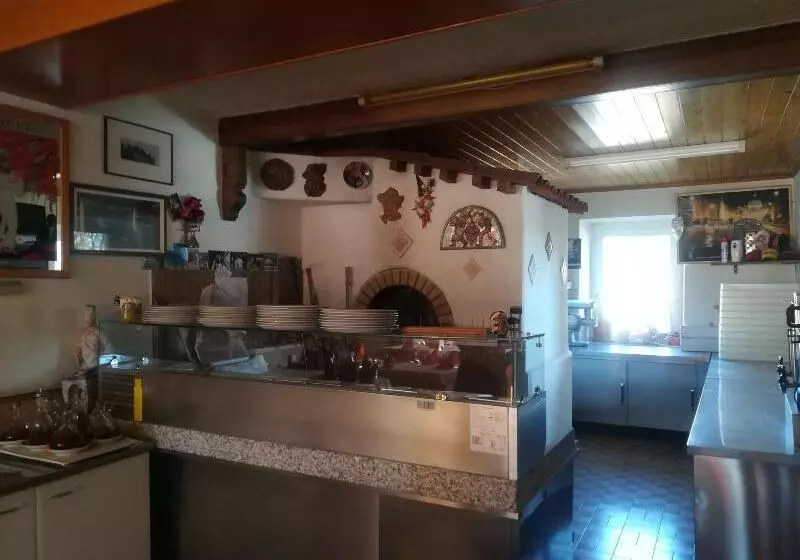 Hotelli Roen Ruffrè Mendola