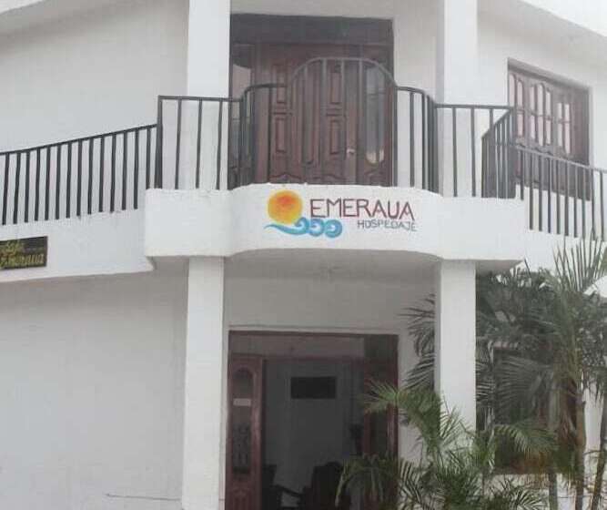 پانسیون Emeraua Hospedaje Hostel