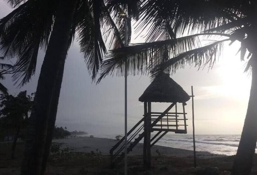 پانسیون Emeraua Hospedaje Hostel