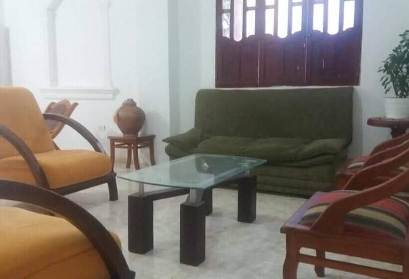 پانسیون Emeraua Hospedaje Hostel