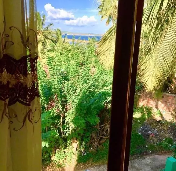 Majatalo Mahee House