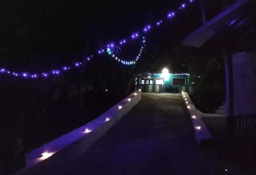 Majatalo Mahee House