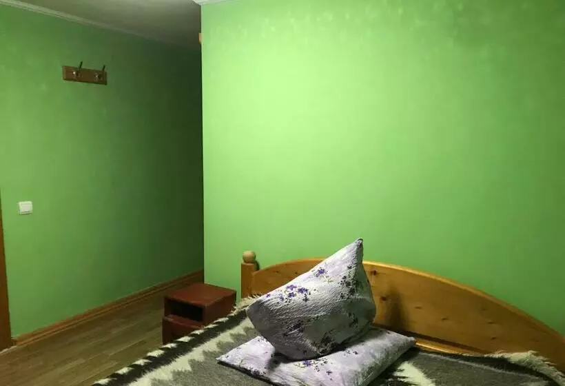 Majatalo Na Gorbochku U Natali