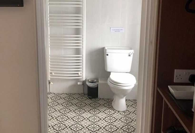 פנסיון Pier 36