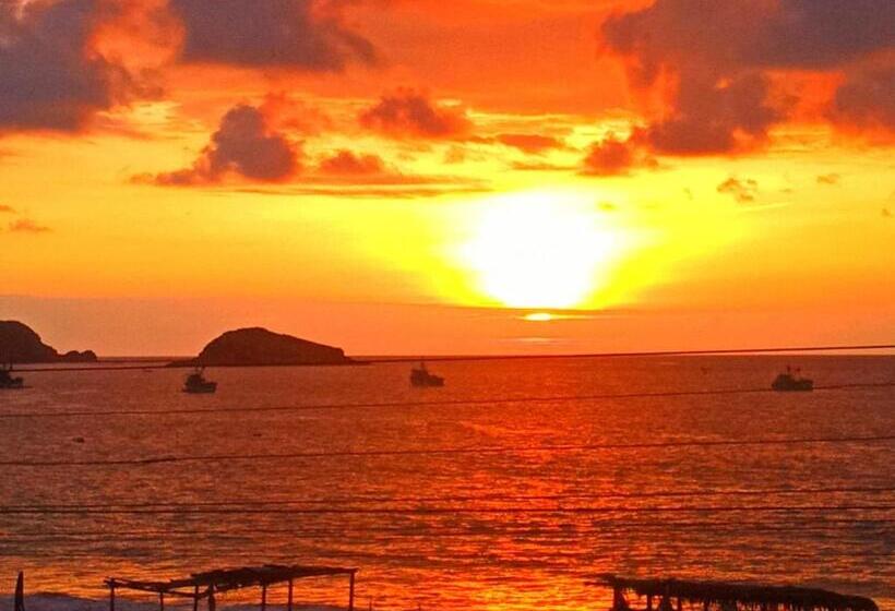 Szálló Hospedaje Algarrobo Machalilla