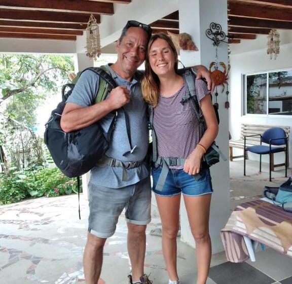 Szálló Hospedaje Algarrobo Machalilla