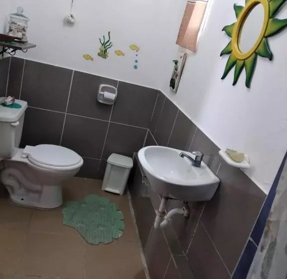 Retkeilymaja Hospedaje Algarrobo Machalilla