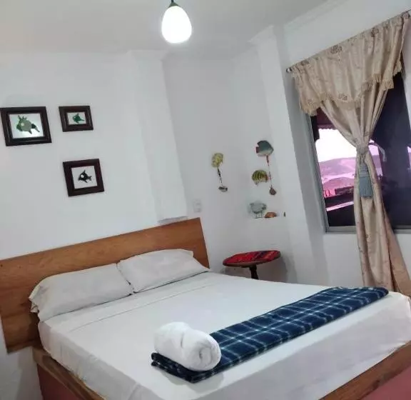 Retkeilymaja Hospedaje Algarrobo Machalilla