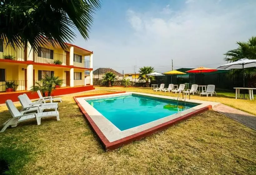 ホテル Capital O  Villa Esperanza