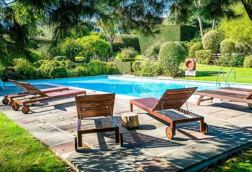 Hotelli Fleur Du Jardin