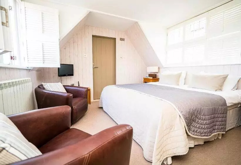 Hotelli Fleur Du Jardin