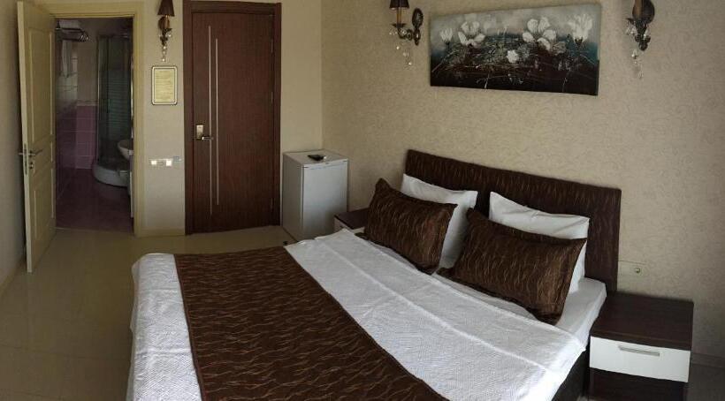 בית מלון כפרי Geyi̇kli̇ Sunshi̇ne