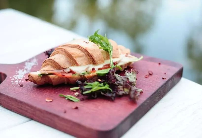 Hotelli Partizan Beerlogovo