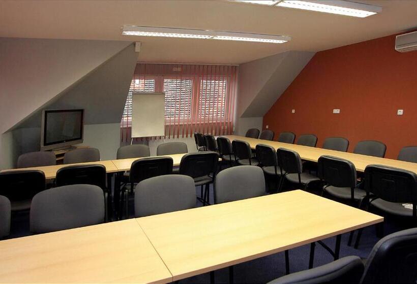 בית מלון כפרי Prajer