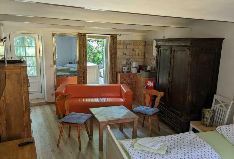 Pensione Fünf Linden