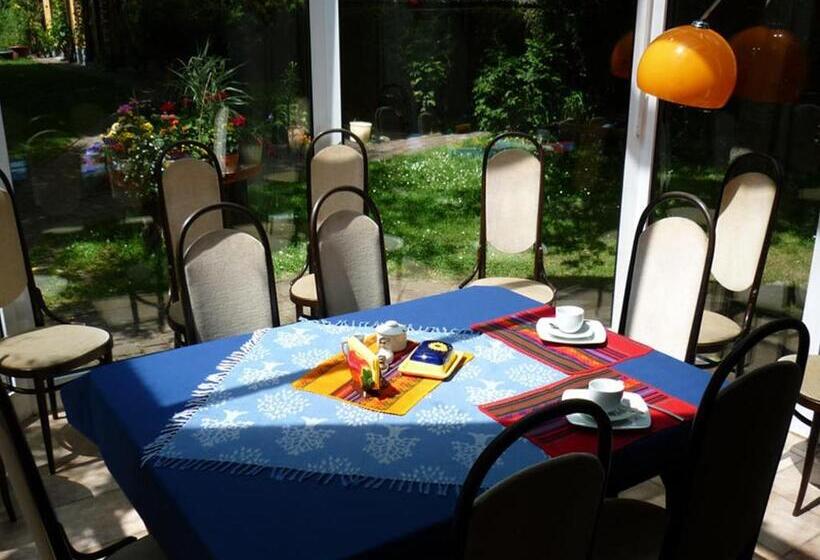 Pensione Fünf Linden