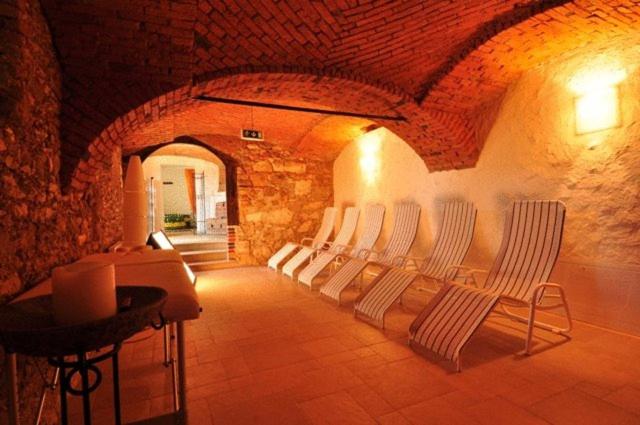 بنسيون Garni Winzerhof Hödl