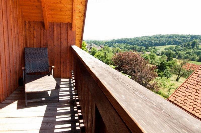 بنسيون Garni Winzerhof Hödl