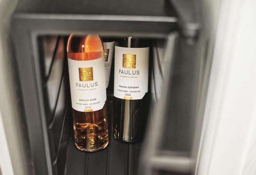 膳宿费 U Josífka