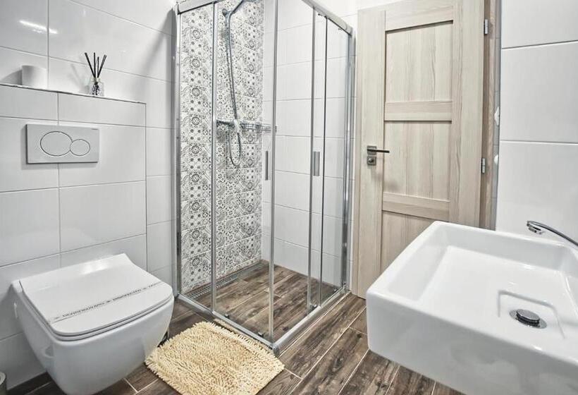 膳宿费 U Josífka