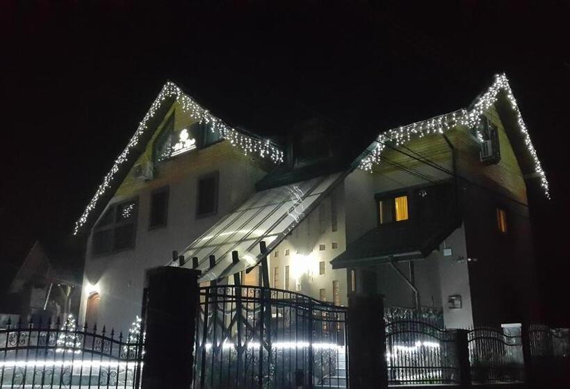 بنسيون Vila Slanic