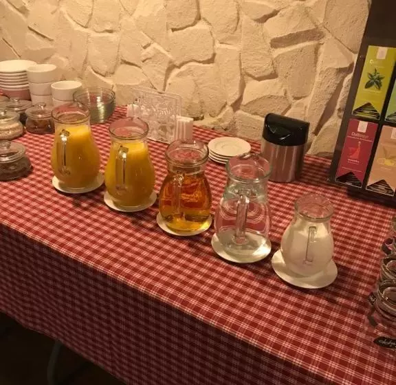 Hotelli A Restaurace Palfrig