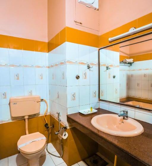 בית מלון כפרי A P Residency