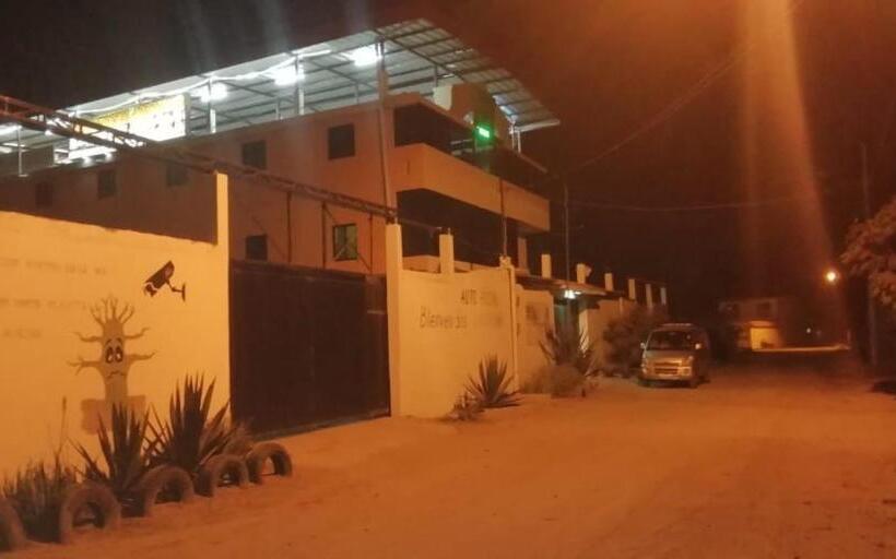 Szálloda Auto Hostal Jaramisol