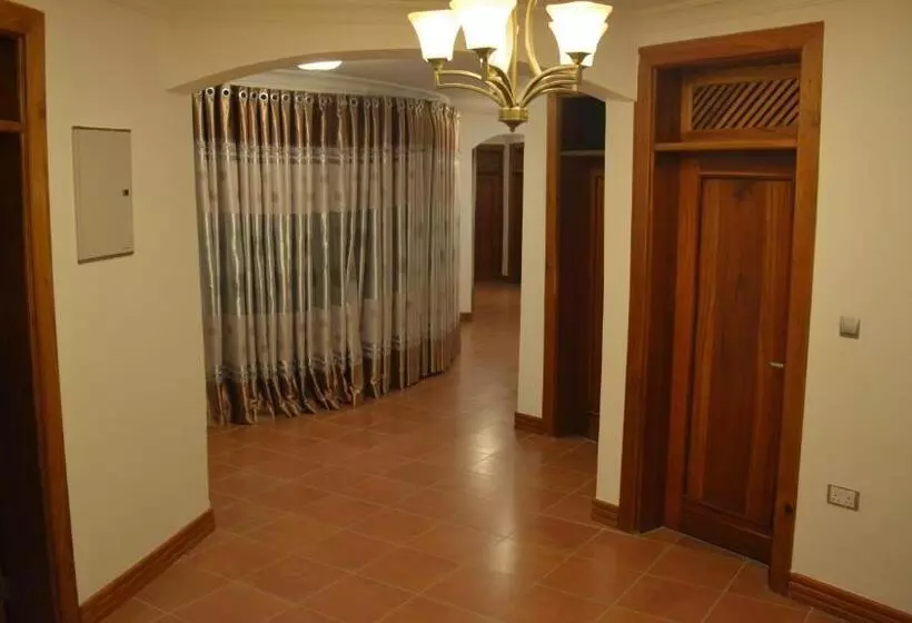 ホテル Nejobugg Palace