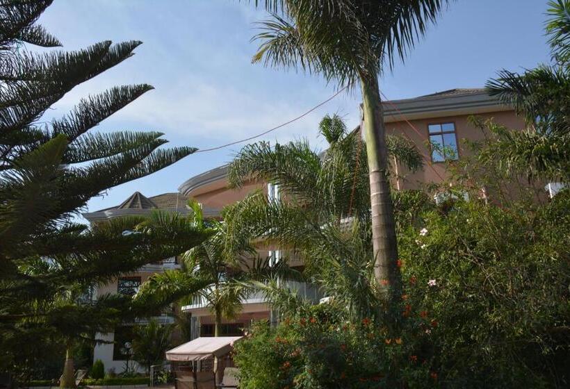 בית מלון כפרי Nejobugg Palace