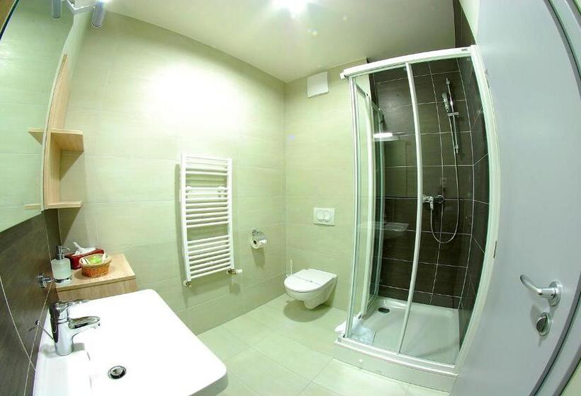 בית מלון כפרי Silesia Golf Resort Kravaře