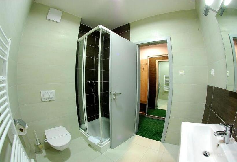 בית מלון כפרי Silesia Golf Resort Kravaře