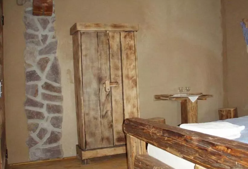 Krčma Hotel U Císařské Cesty