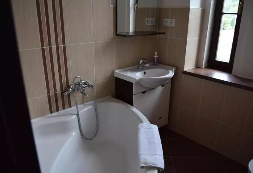 Majatalo Penzion Betty