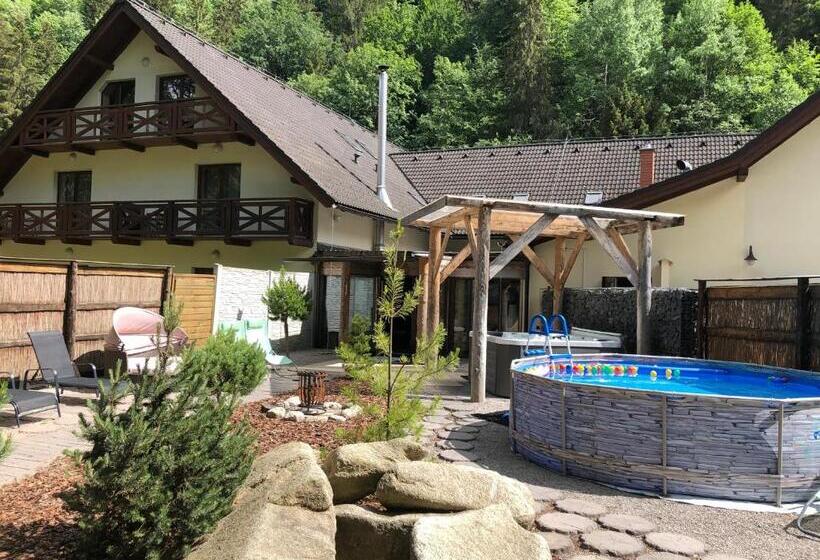 ペンション Penzion Bystrinka