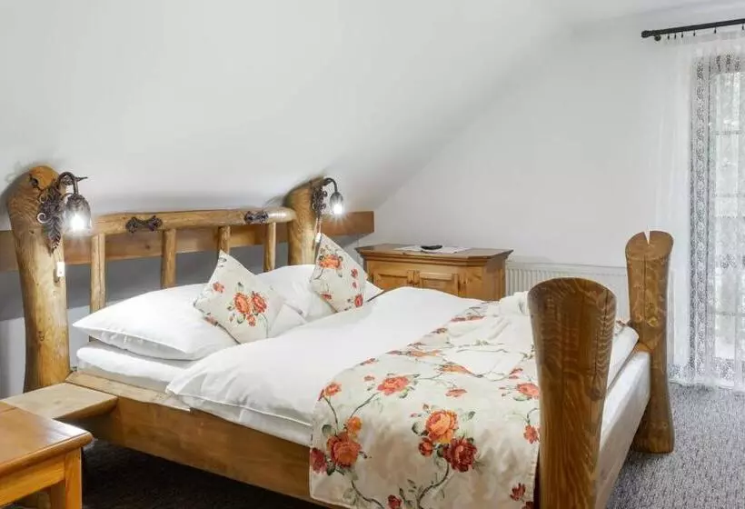 Majatalo Penzion Koliba